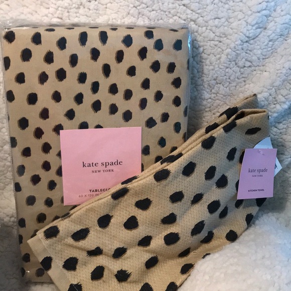 kate spade Other - Kate Spade tablecloth and kitchen towels, new